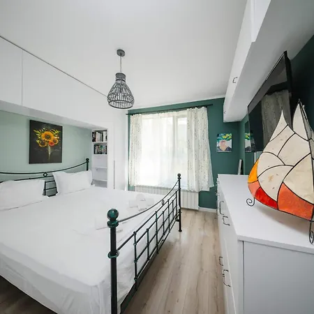 Luxury 2bd With Private Garden & Parking By Flаt Mаnаgеr Sofia